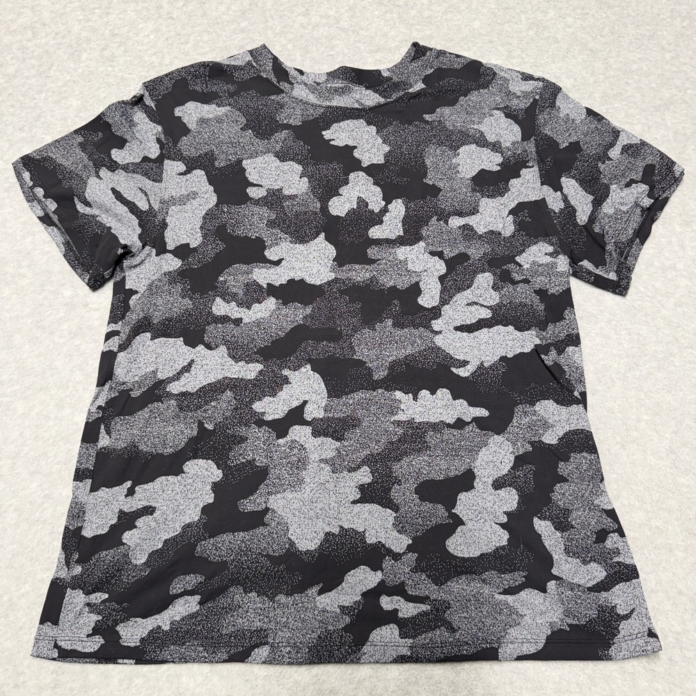 Lululemon Shirt Mens Small Gray Camo Short Sleeve Athletic Performance Tee